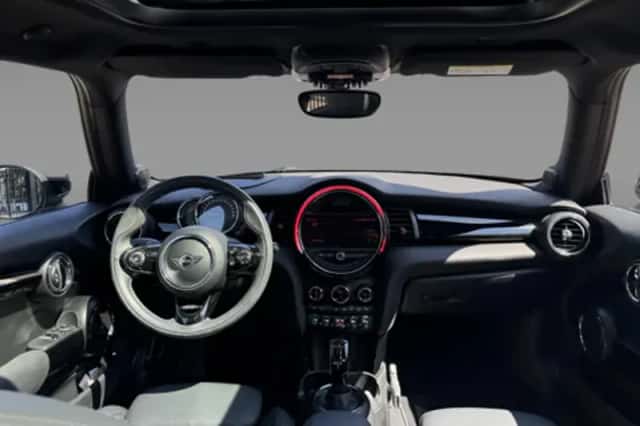 MINI 3-deurs Cooper C (2020) thumbnail 4