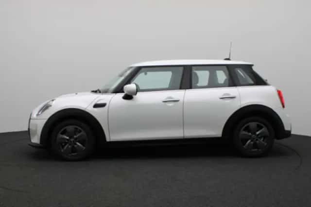 MINI 5-deurs Cooper (2024) thumbnail 4