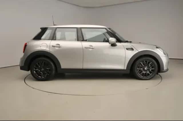 MINI 5-Deurs Cooper (2023) thumbnail 4