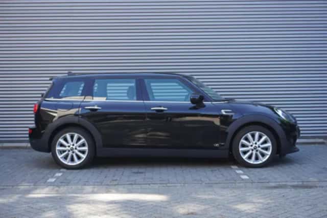 MINI Clubman (2019) thumbnail 2