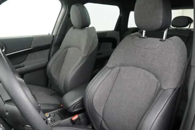 MINI Countryman (2019) thumbnail 4