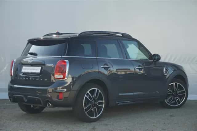 MINI Countryman (2018) thumbnail 3