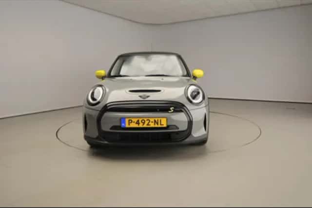 MINI Electric (2022) thumbnail 5