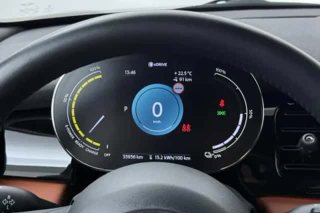MINI Electric (2022) thumbnail 3