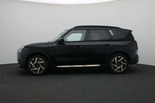 MINI Countryman (2025) thumbnail 4