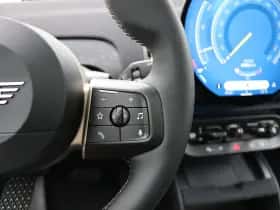 MINI Countryman (2025) thumbnail 18