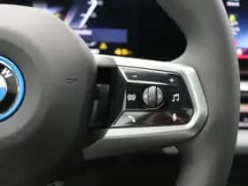 BMW i5 (2026) thumbnail 21