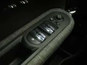 MINI Countryman (2022) thumbnail 16