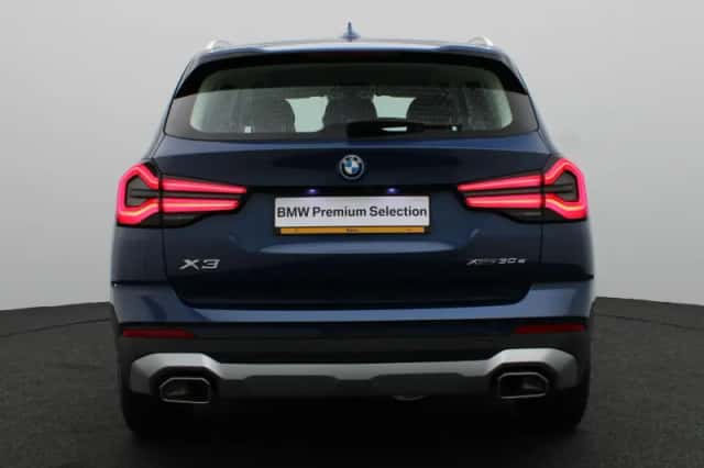 BMW X3 (2022) thumbnail 5