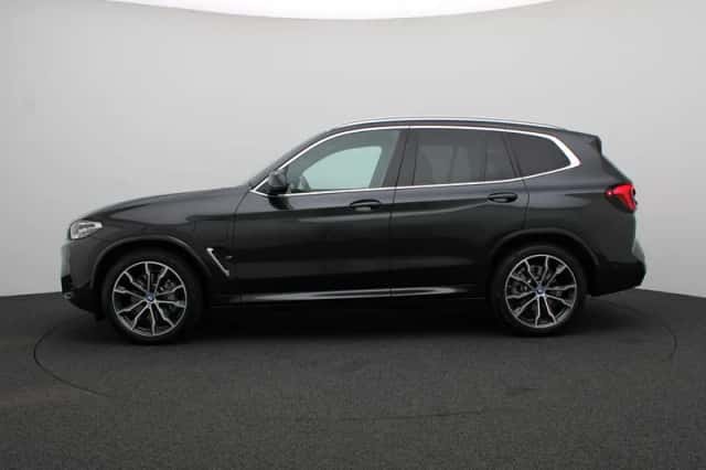 BMW X3 (2023) thumbnail 4