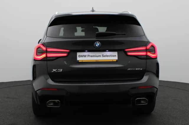 BMW X3 (2023) thumbnail 5