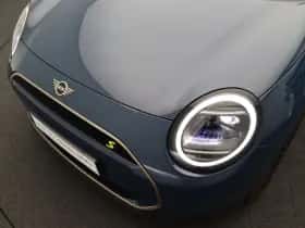 MINI Cooper (2025) thumbnail 7