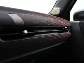 MINI Cabrio (2026) thumbnail 23