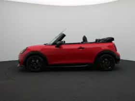 MINI Cabrio (2026) thumbnail 4