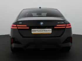 BMW i5 (2025) thumbnail 5