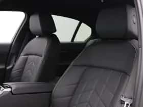 BMW i5 (2025) thumbnail 9