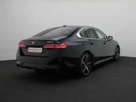 BMW 5-Serie (2024) thumbnail 2