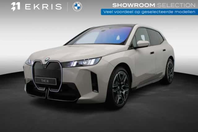 BMW iX (2026) thumbnail 1