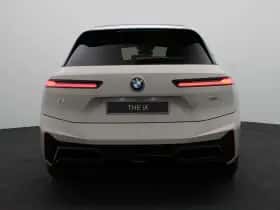 BMW iX (2026) thumbnail 5