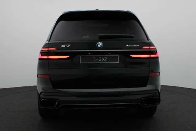 BMW X7 (2026) thumbnail 5