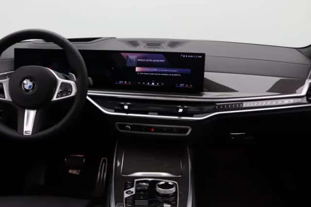 BMW X7 (2026) thumbnail 6