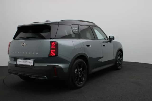 MINI Countryman (2026) thumbnail 2