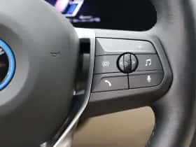 BMW X1 (2024) thumbnail 16