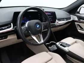 BMW X1 (2024) thumbnail 10