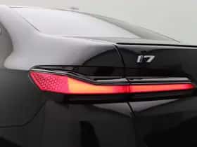 BMW i7 (2025) thumbnail 11
