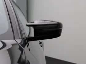 BMW M4 (2022) thumbnail 11