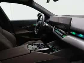 BMW i5 (2025) thumbnail 29