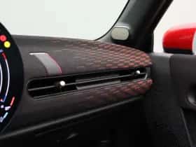 MINI Cabrio (2025) thumbnail 24