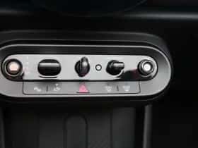 MINI Cabrio (2025) thumbnail 25
