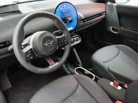 MINI Cooper (2024) thumbnail 13