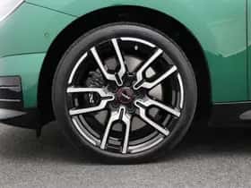 MINI Cooper (2024) thumbnail 8