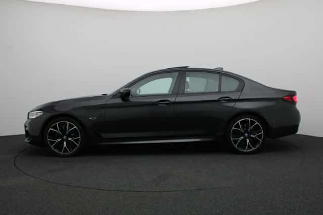 BMW 5-Serie (2023) thumbnail 4