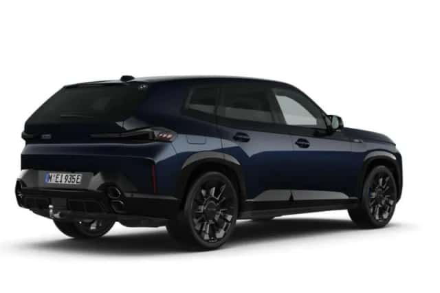 BMW XM (2026) thumbnail 2
