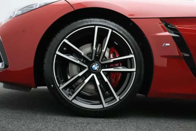 BMW Z4 (2026) thumbnail 6
