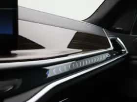 BMW X5 (2024) thumbnail 23