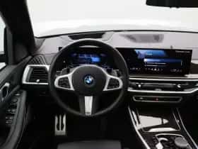 BMW X5 (2024) thumbnail 25