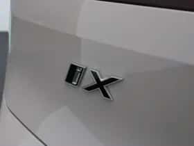 BMW iX (2025) thumbnail 11