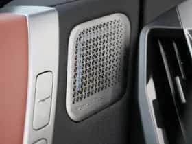 BMW iX (2025) thumbnail 24