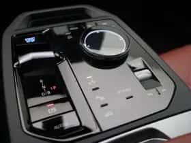 BMW iX (2025) thumbnail 28