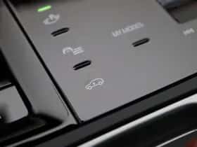 BMW iX (2025) thumbnail 33
