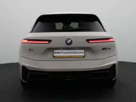 BMW iX (2025) thumbnail 5