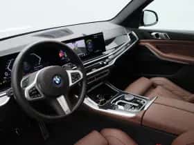 BMW X5 (2023) thumbnail 12