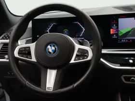 BMW X5 (2023) thumbnail 18