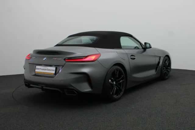 BMW Z4 (2025) thumbnail 2