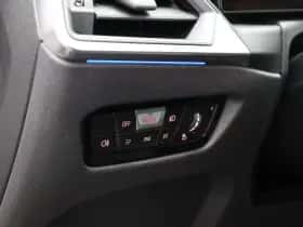 BMW i4 (2024) thumbnail 12