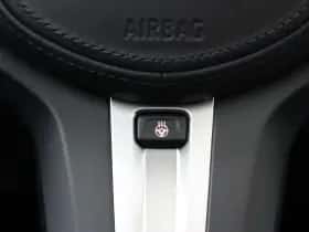 BMW i4 (2024) thumbnail 17